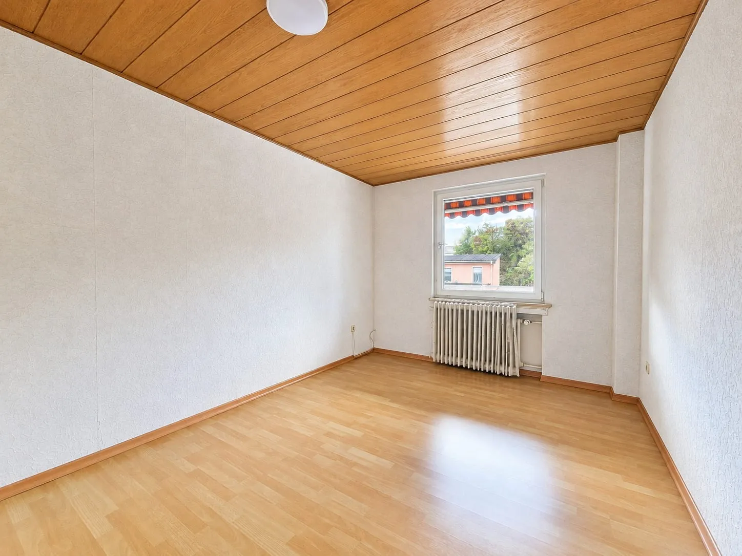 Kinderzimmer / Büro / Hobbyzimmer