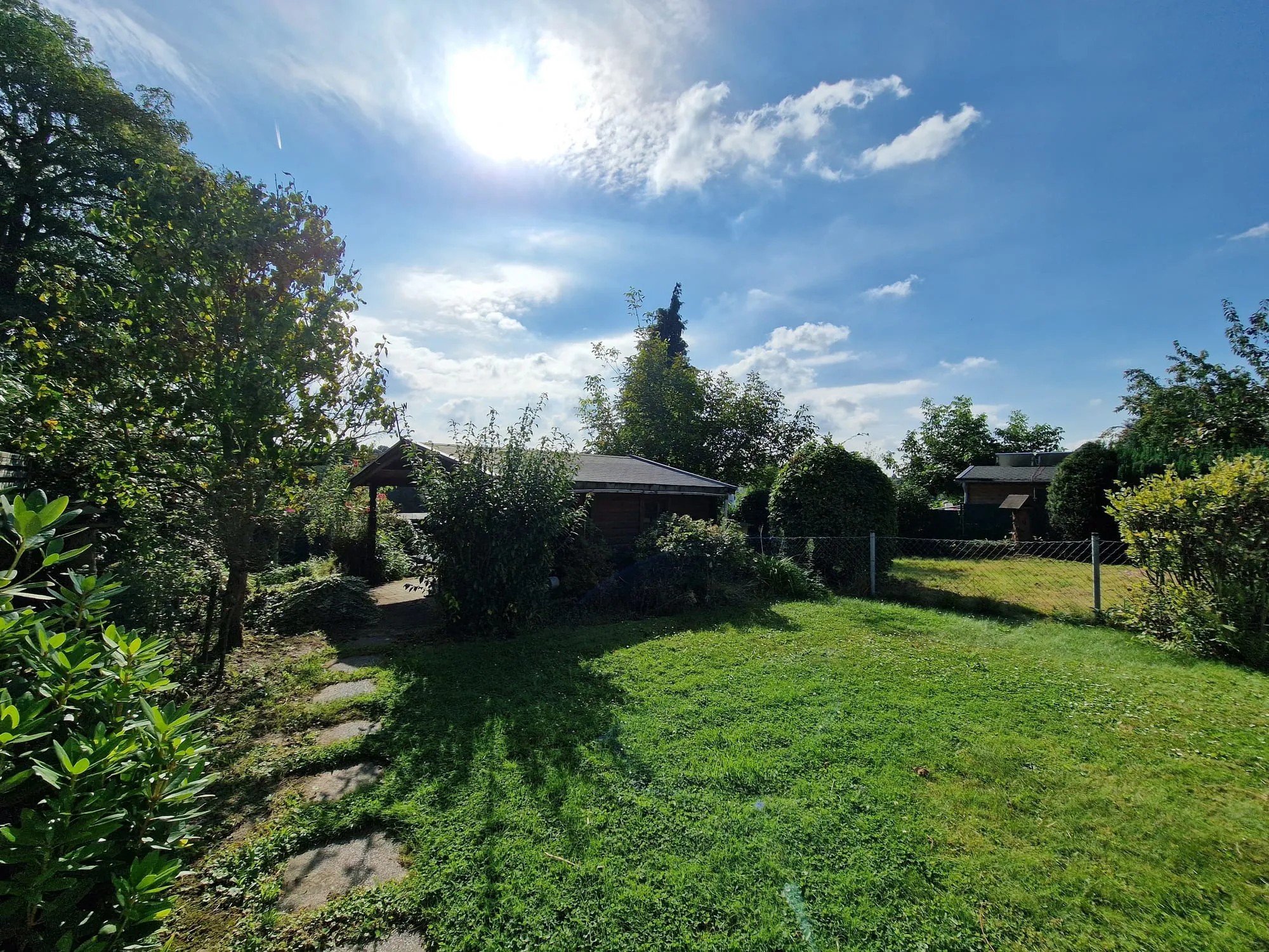 Garten linksseitig